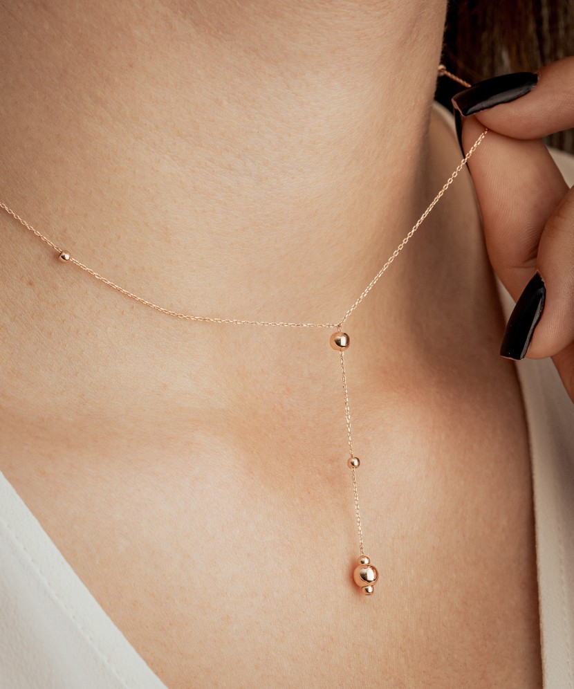 Двойная золотая цепочка с подвесками Двойная золотая цепочка с подвесками