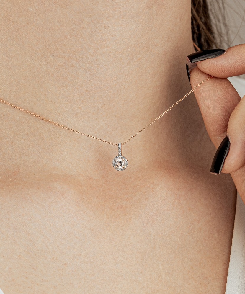 Золотой кулон с бриллиантами и прозрачным топазом