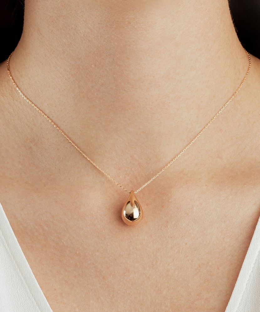 Золотая цепочка с подвеской