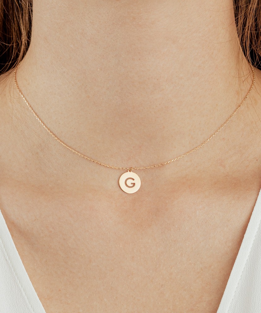 Золотая цепочка с подвеской буква G Золотая цепочка с подвеской буква G