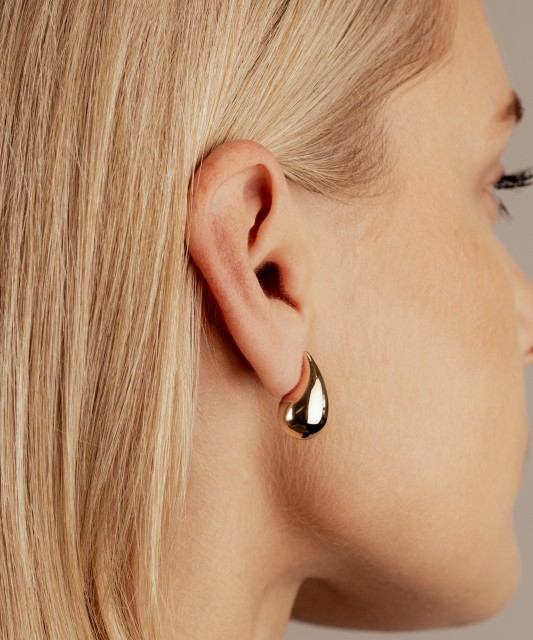 Gold earrings