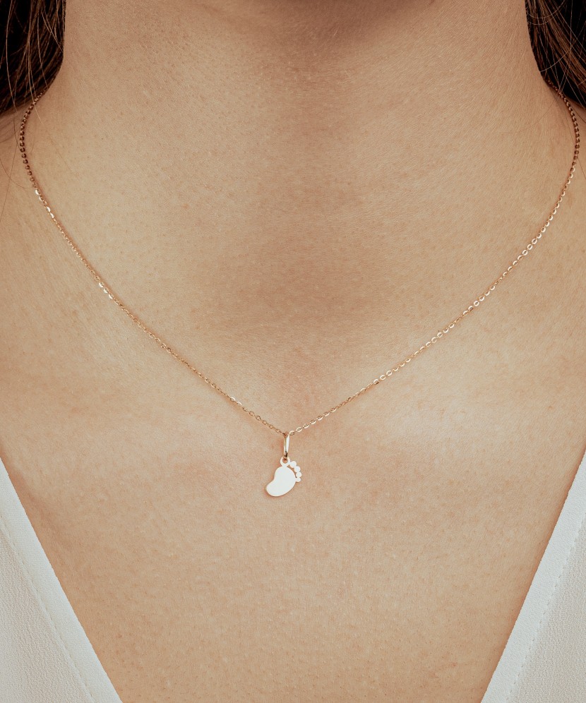 Золотой подвеска "Следы ножек" Золотой подвеска "Следы ножек"