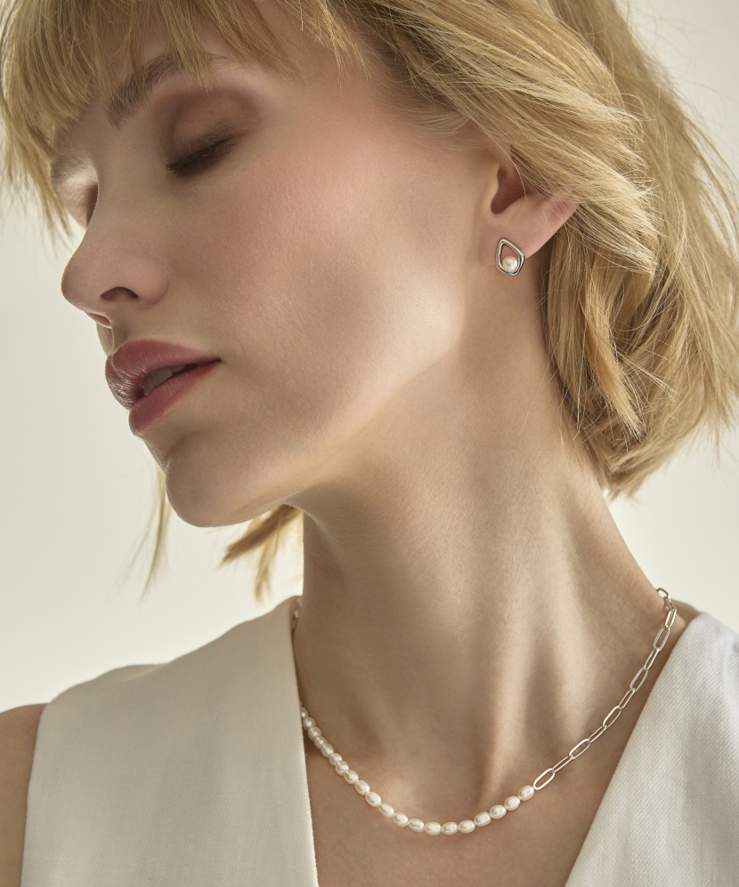 Pearl necklaces with sterling silver