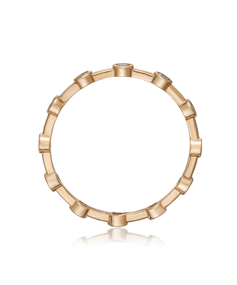 Gold ring with zircons