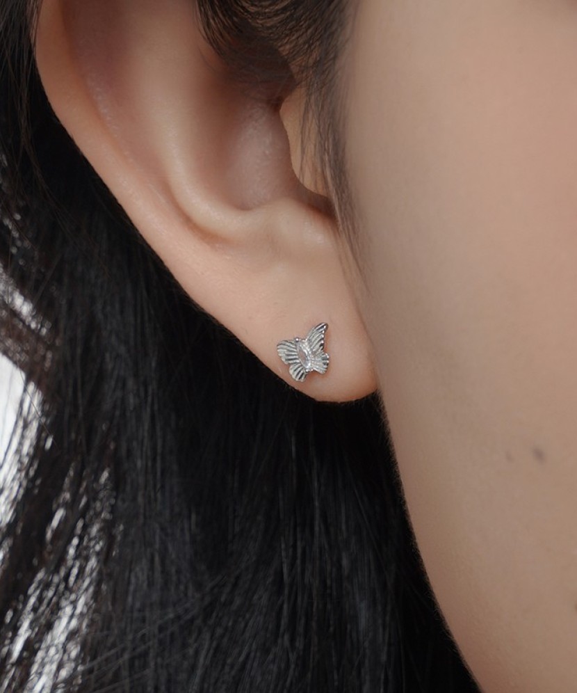 Серьги из серебра с цирконами "Бабочка"