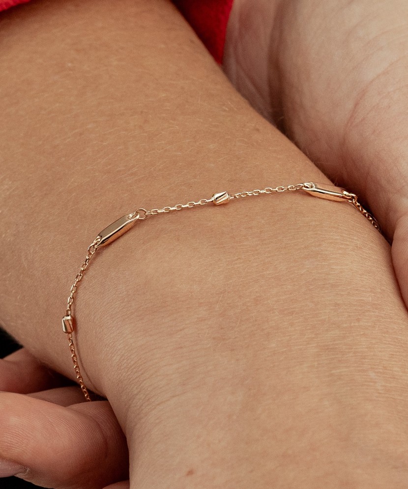 Gold bracelet