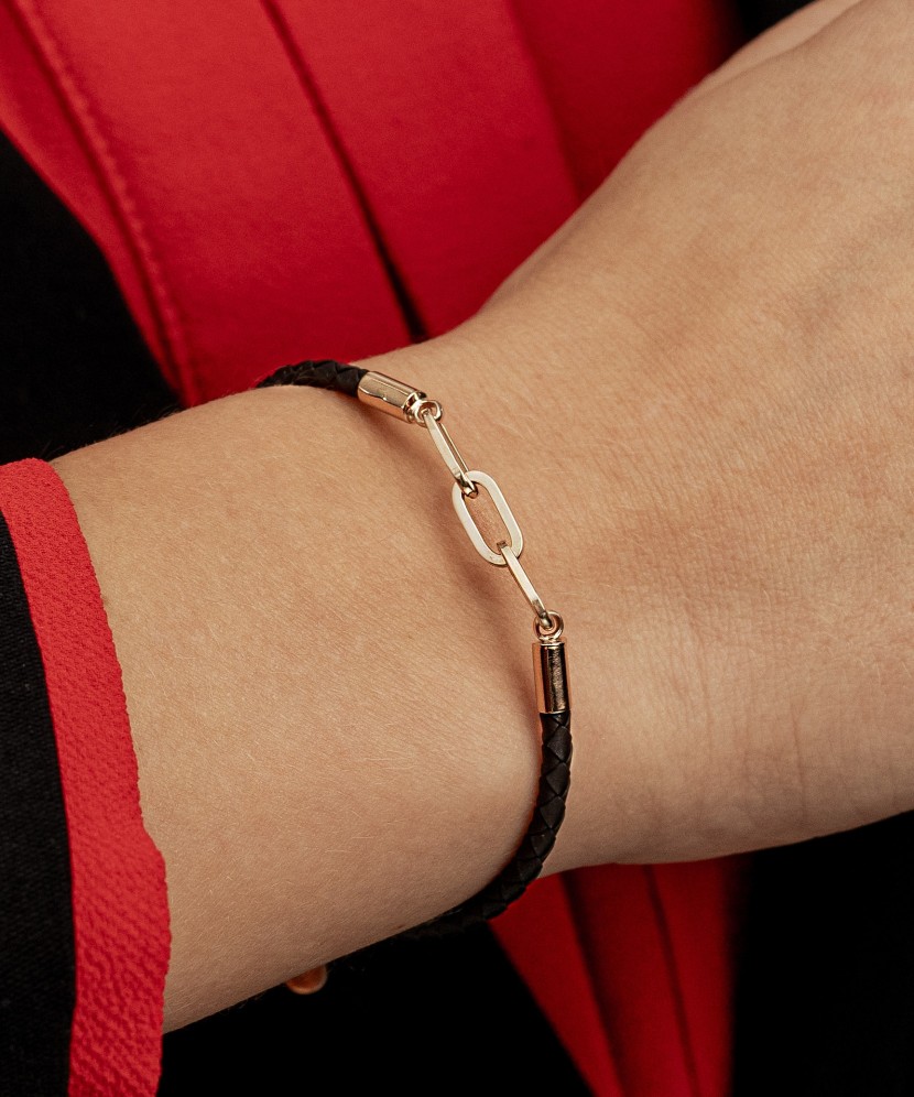 Кожаный браслет с вставками из золота и циркона Кожаный браслет с вставками из золота и циркона