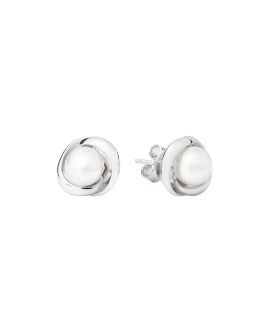 Sterling silver earrings with pearls