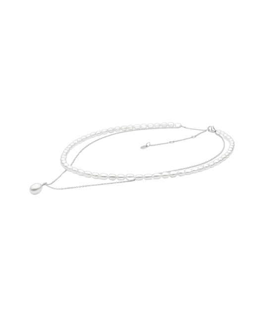 Pearl necklaces with silver