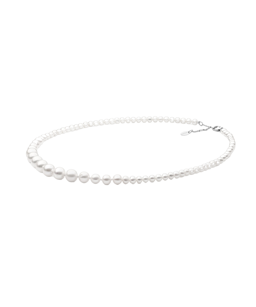 Pearl necklaces with silver