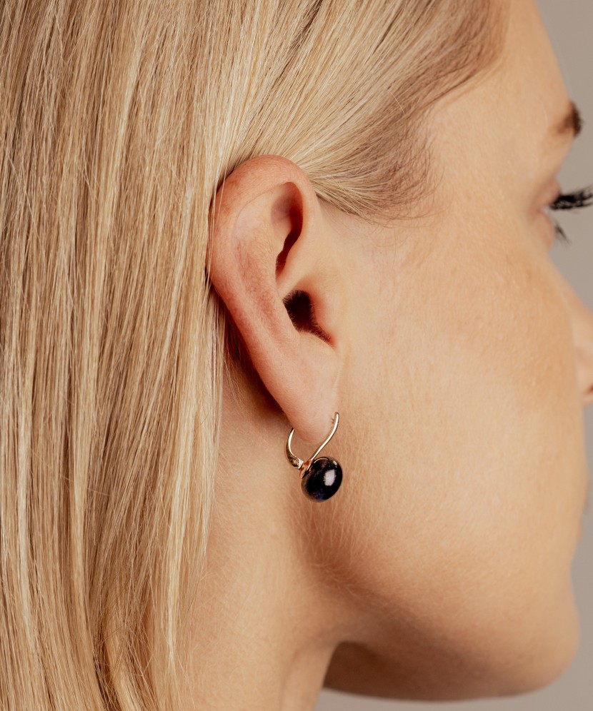 Gold earrings with pearls Gold earrings with pearls