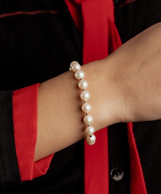 Pearl bracele with gold