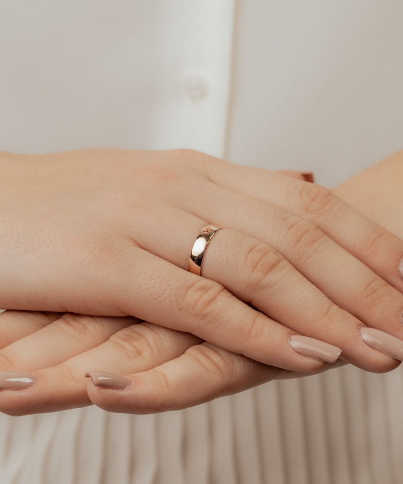 Gold wedding ring 4mm with comfort