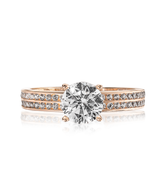 Gold ring with zircons