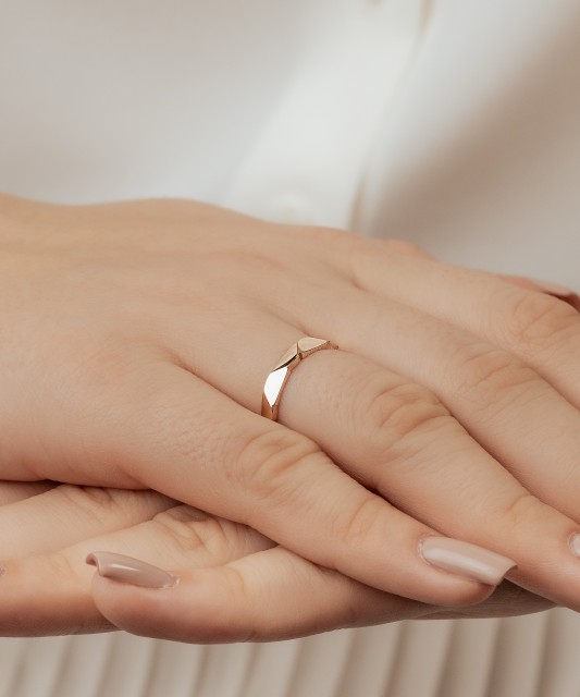 Gold ring