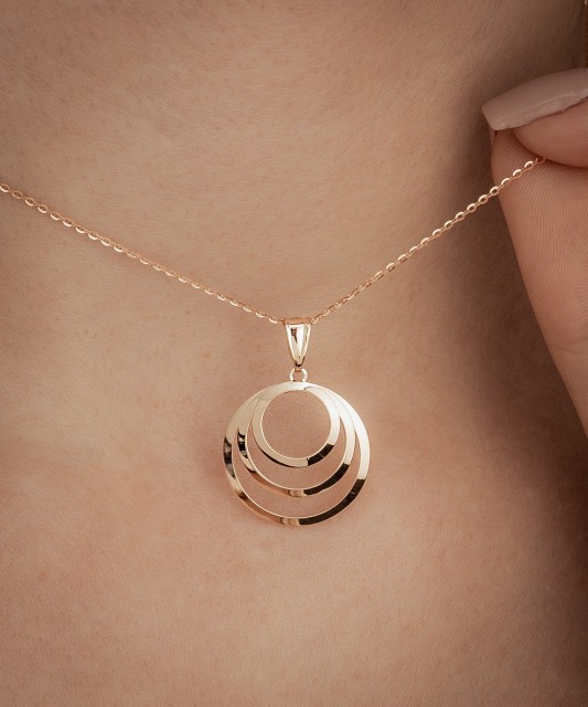 Gold pendant