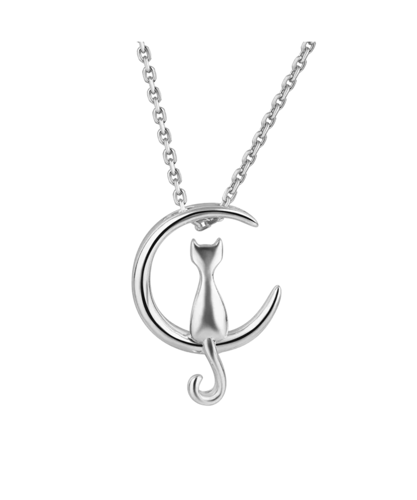 Sterling silver chain with zirconium pendant
