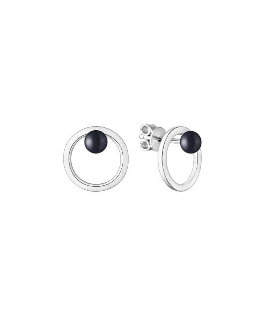 Sterling silver earrings with pearls