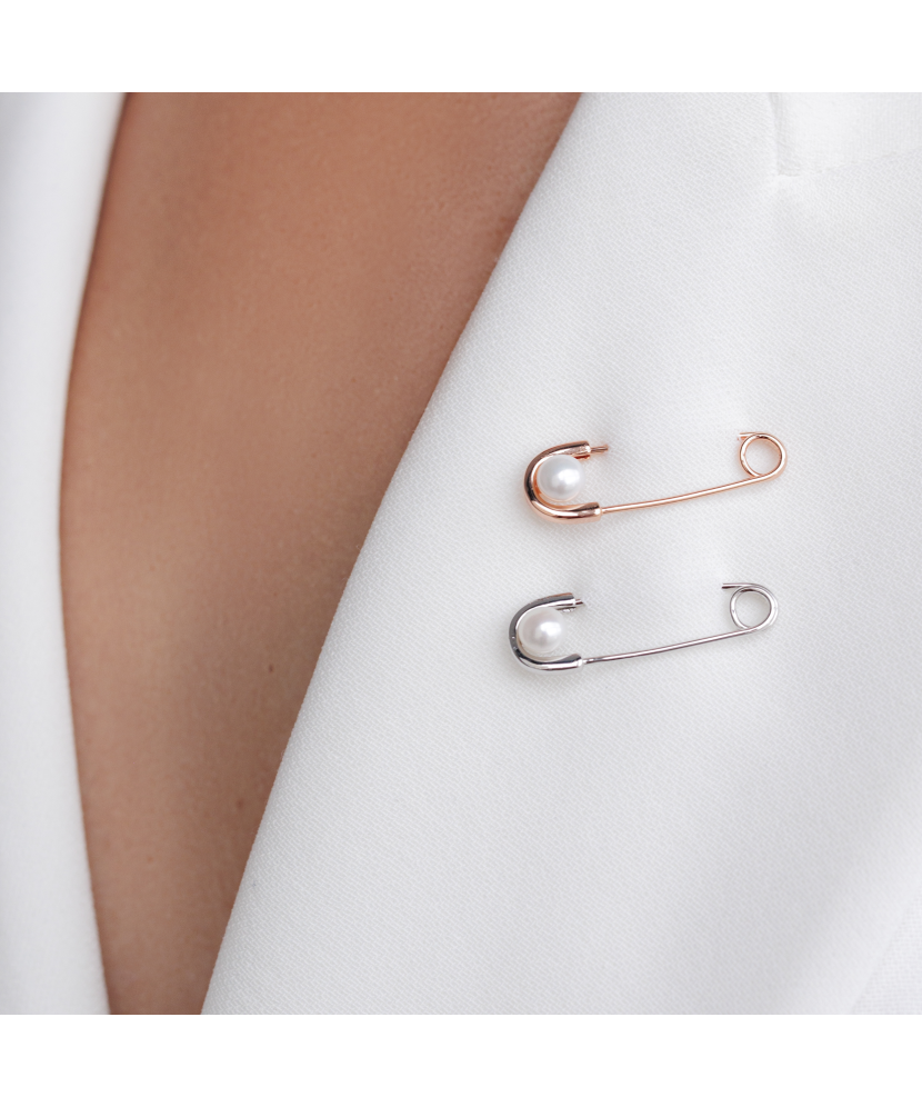 Брошь из золочёного серебра с жемчуг Брошь из золочёного серебра с жемчуг