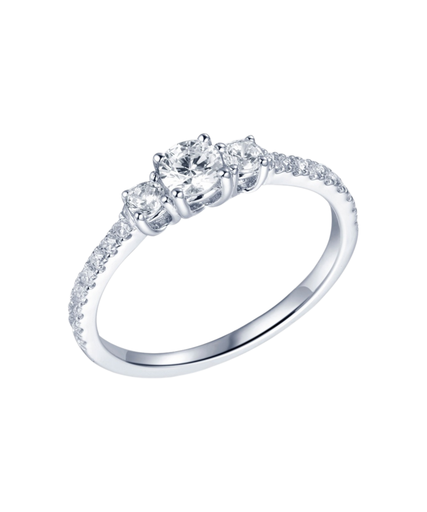 Sterling silver ring with zircons