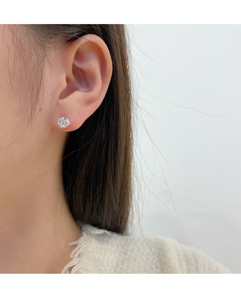 Sterling silver earrings with zircons 6mm Sterling silver earrings with zircons 6mm