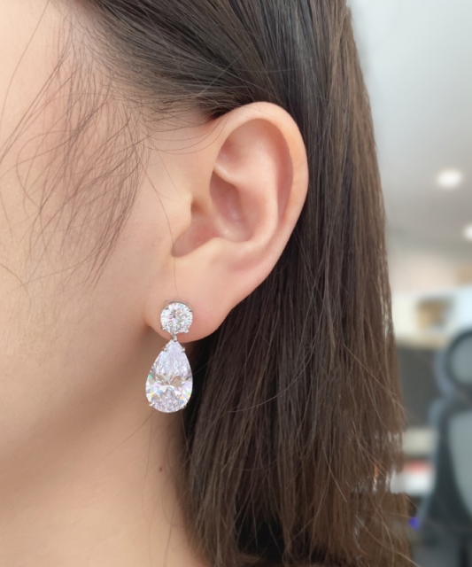 Sterling silver earrings with zircons