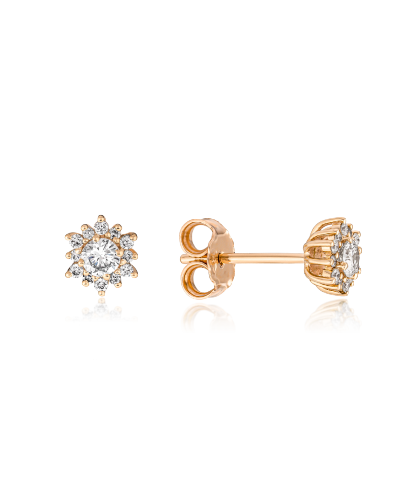 Gold earrings with diamonds
