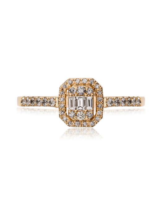 Gold ring with diamonds