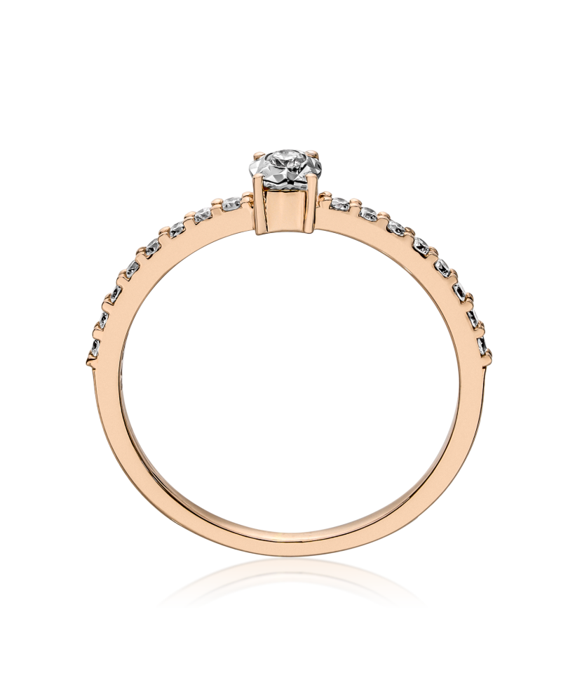 Gold ring with diamonds