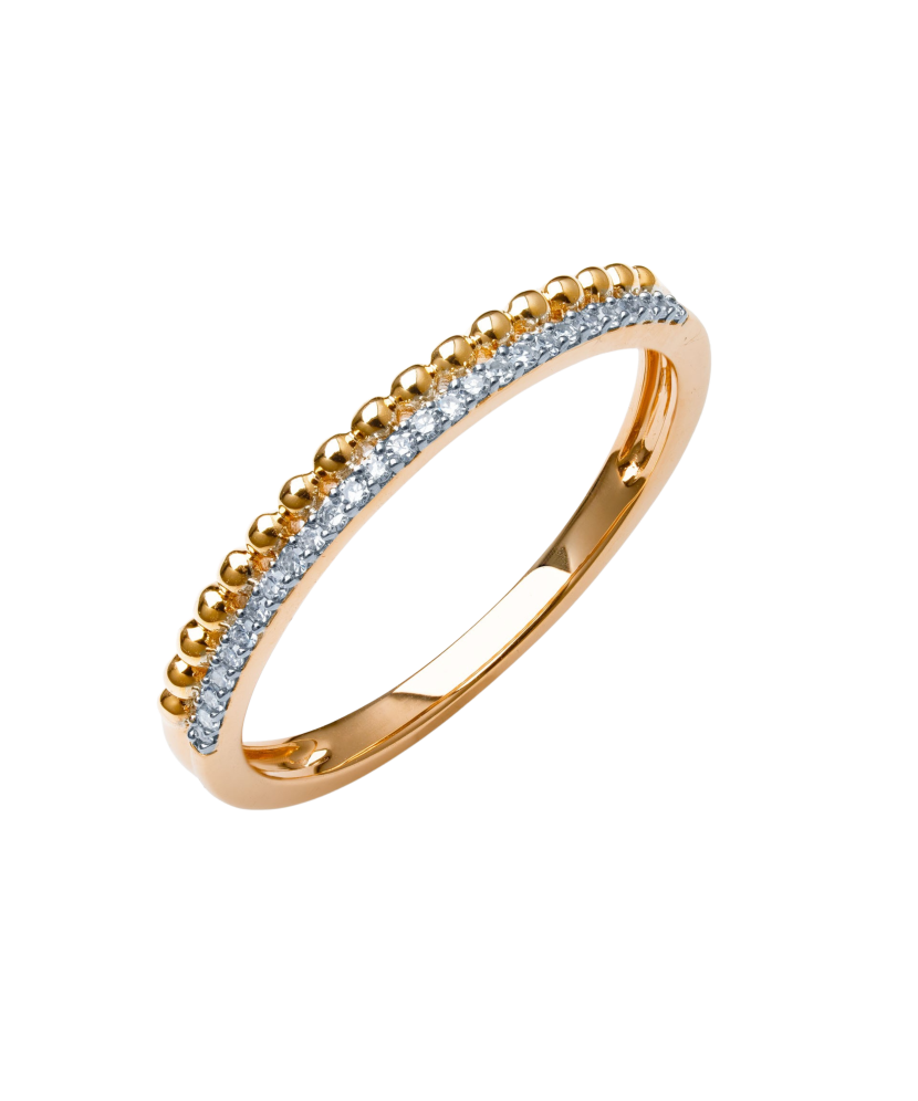 Gold ring with diamonds