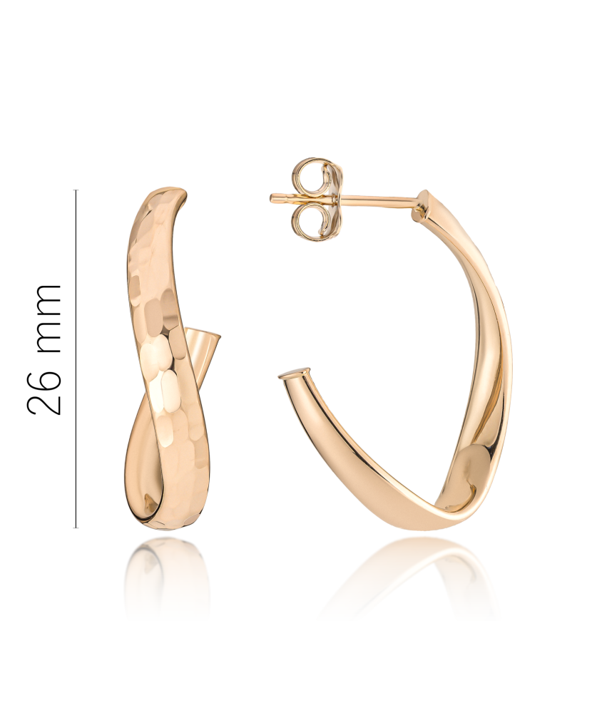 Gold earrings Gold earrings