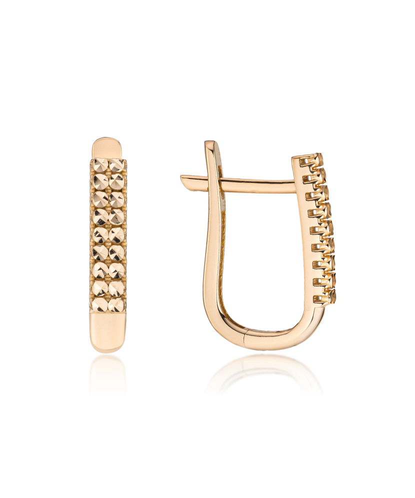 Gold earrings Gold earrings