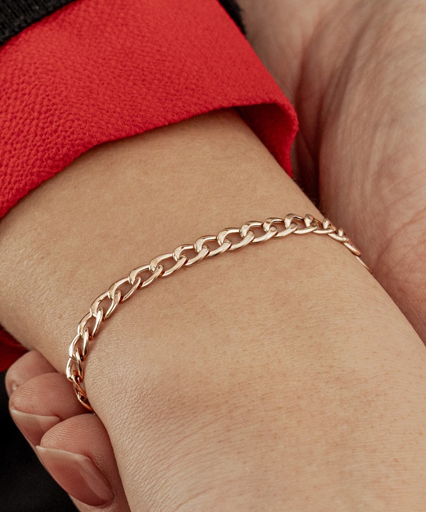 Gold bracelet "Curb"