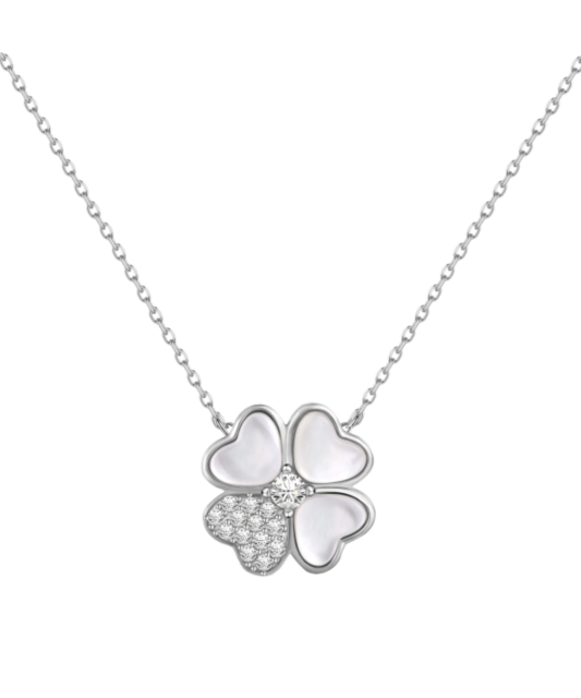 Sterling silver chain with zirconium pendant