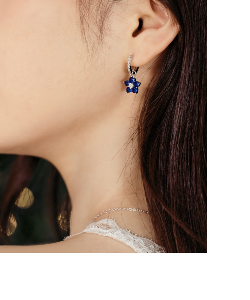 Серьги из серебра с цирконами