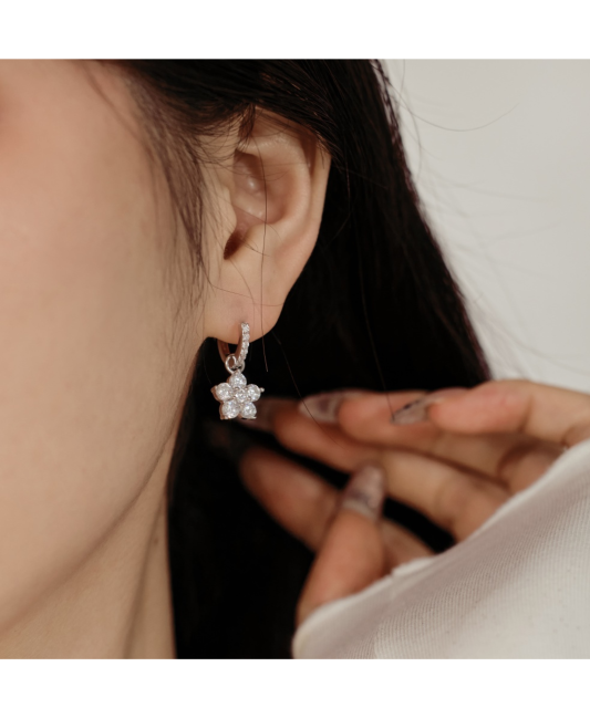 Sterling silver earrings with zircons