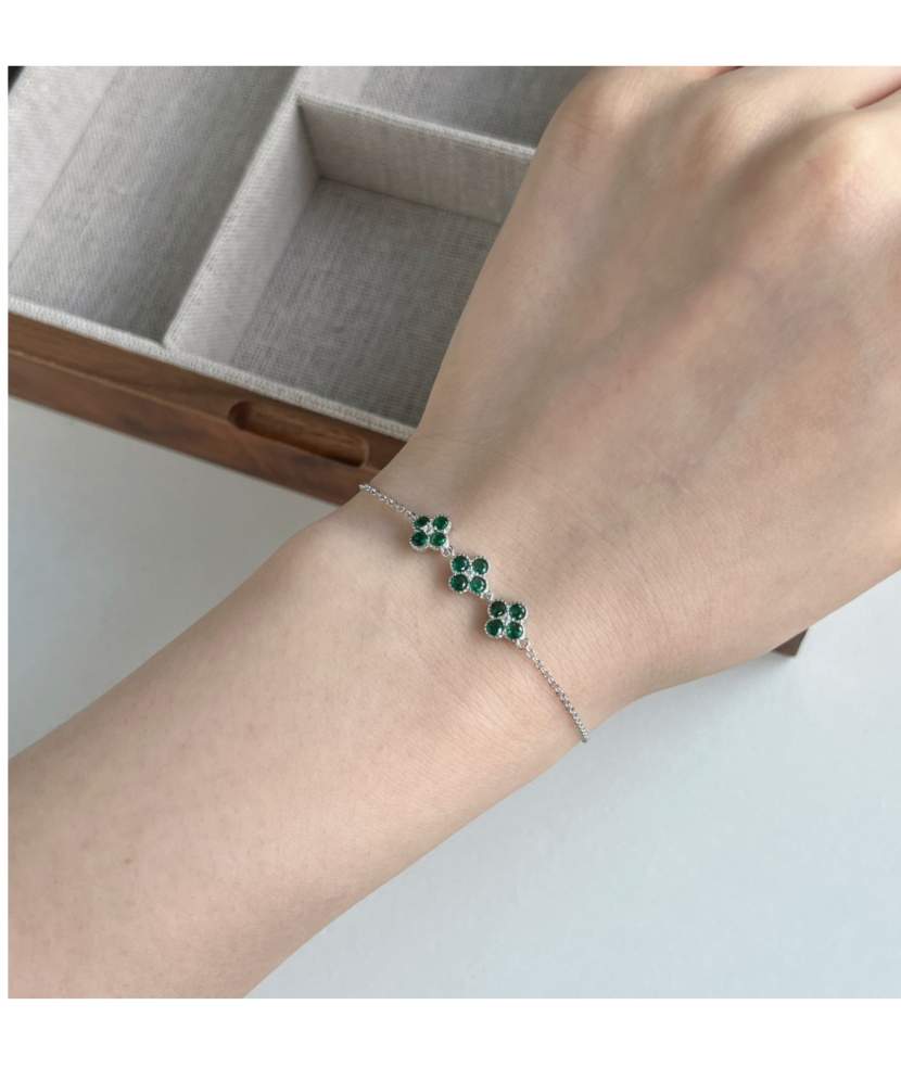 Sterling Silver bracelet with zircons