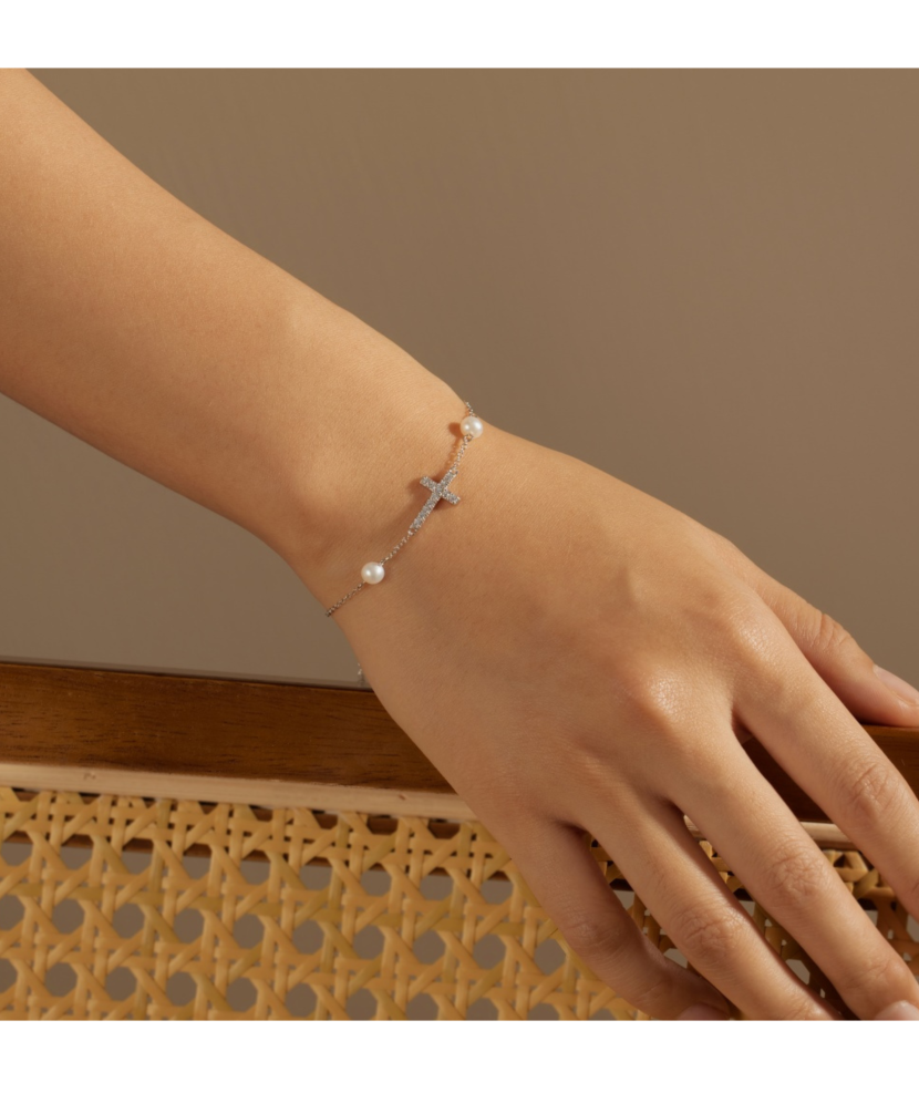 Серебряный браслет с жемчугом и цирконами