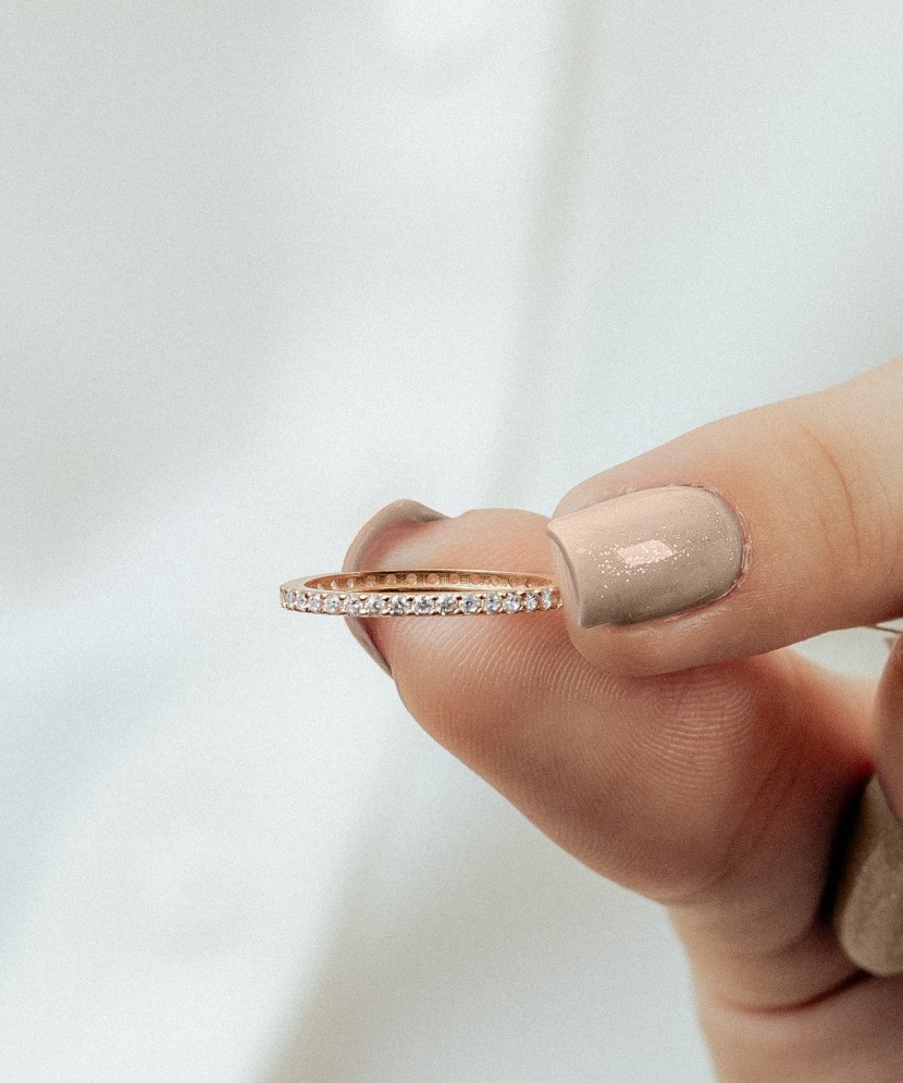 Золотое кольцо с цирконами