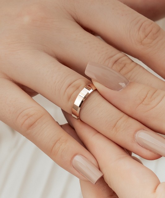 Gold wedding ring 4.5mm with comfort - 9K