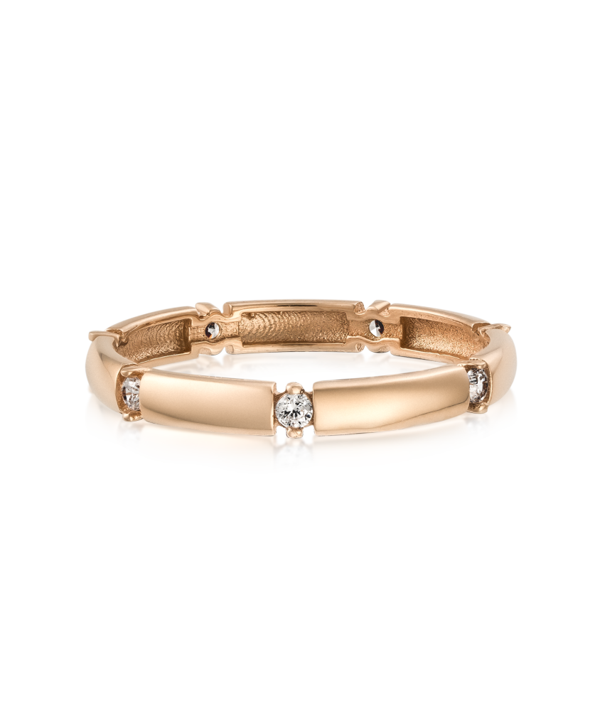 Золотое кольцо с цирконами