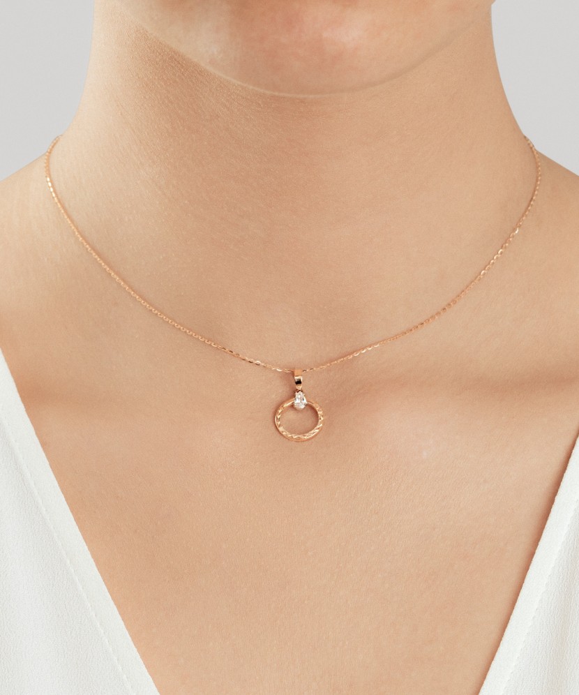 Золотой подвеска с цирконом