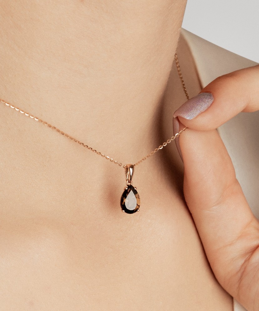 Gold pendant with smoky quartz