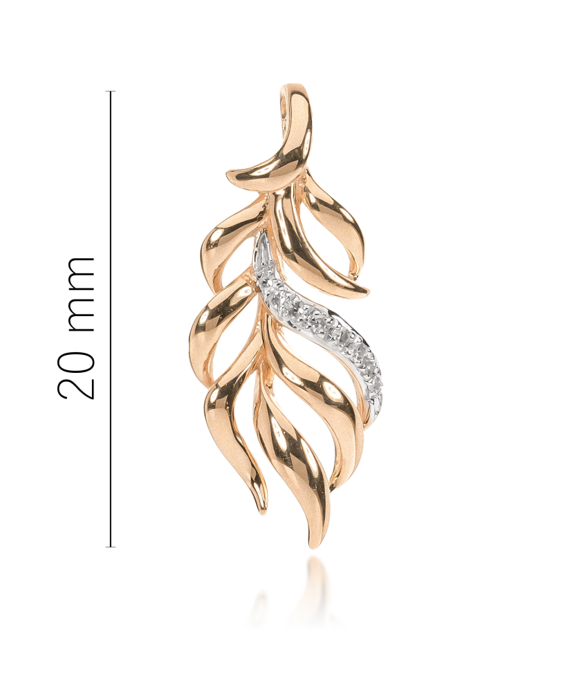 Gold pendant with diamonds