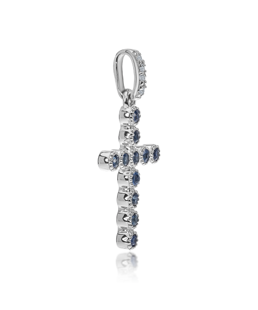 White gold pendant with sapphires