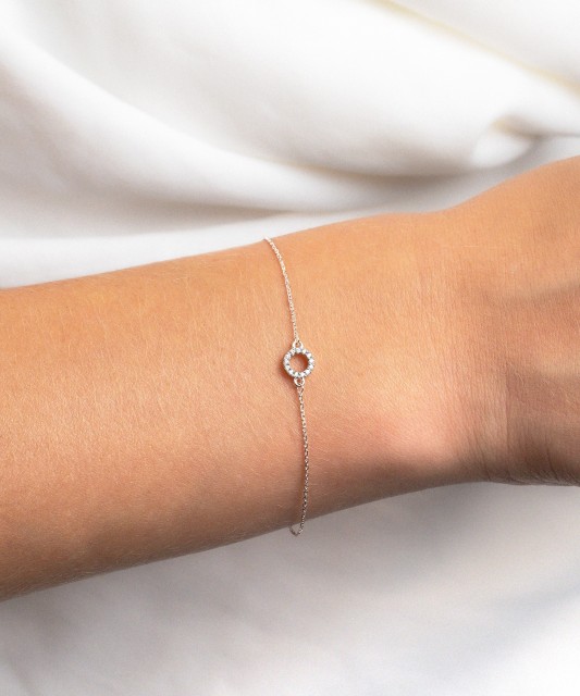 White gold bracelet with diamonds