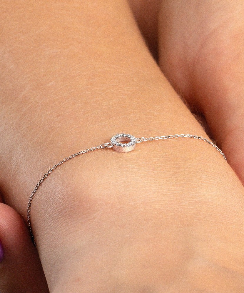 White gold bracelet with diamonds