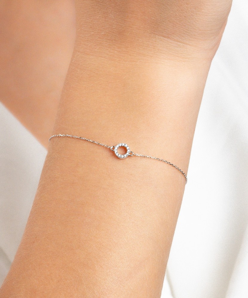 White gold bracelet with diamonds