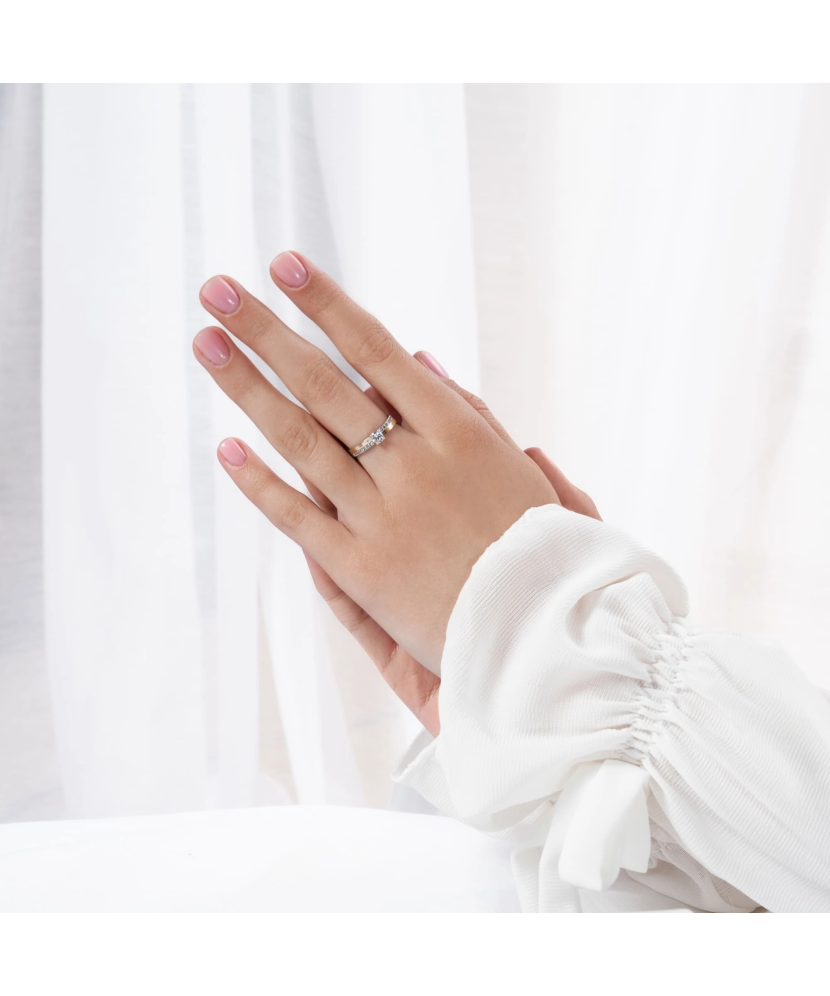 Sterling silver ring gold plated with zircons