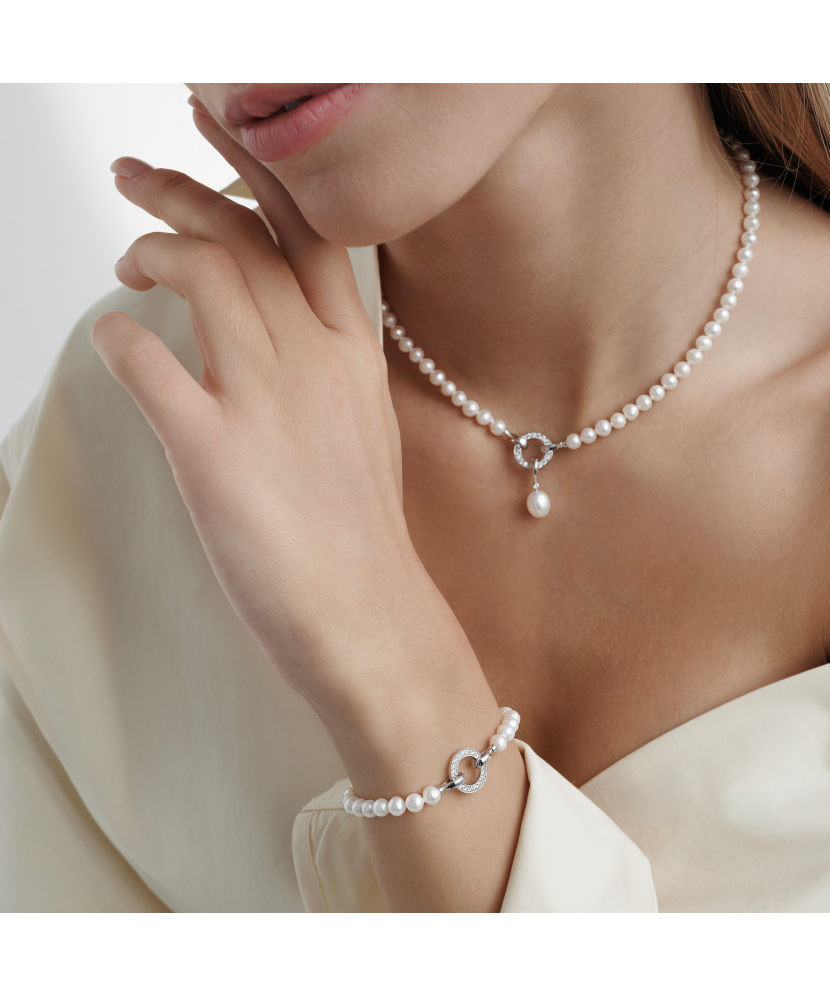 Pearl necklaces with sterling silver and zirconium pendant